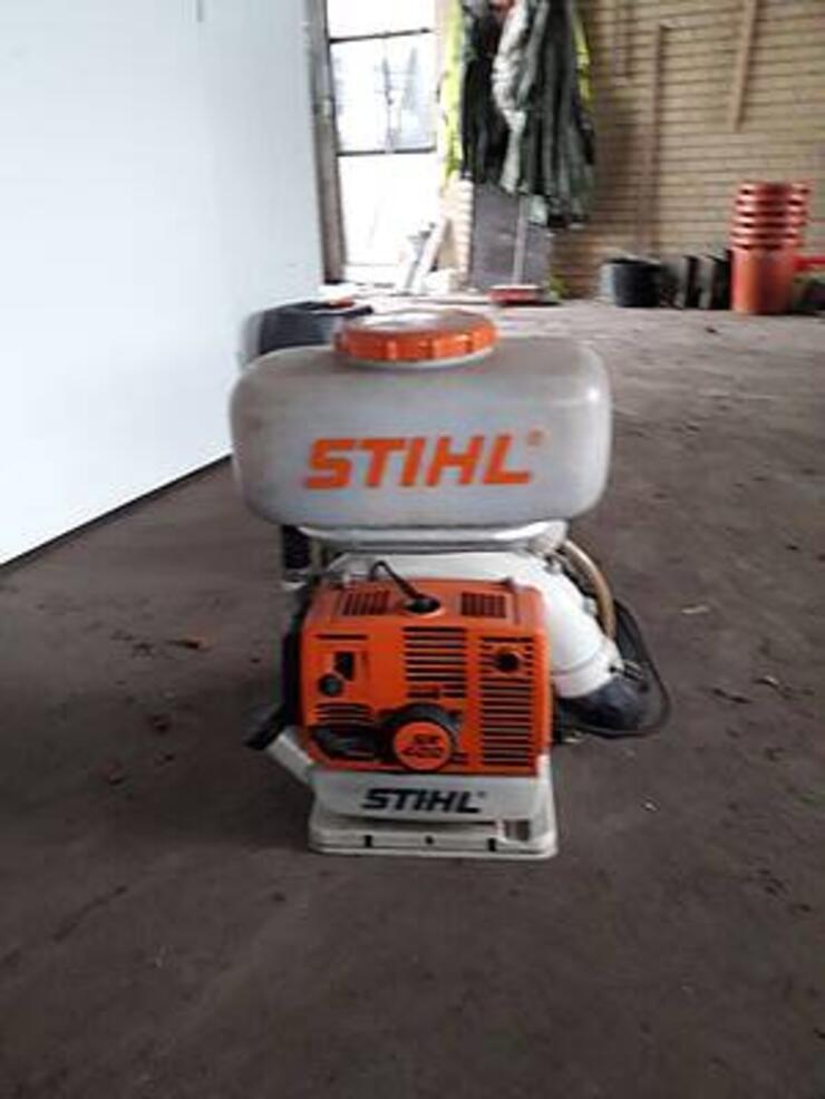 Te koop Stihl motor rugvernevelaar