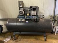 Airpress compressor | Inhoud: 500 liter | Bouwjaar: 2009