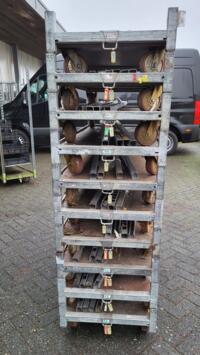 10 Cc containers tag6 en 50 platen.